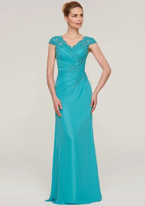 Sheath/Column V Neck Sleeveless Chiffon Mother of the Bride Dress With Pleated Appliqued Beading