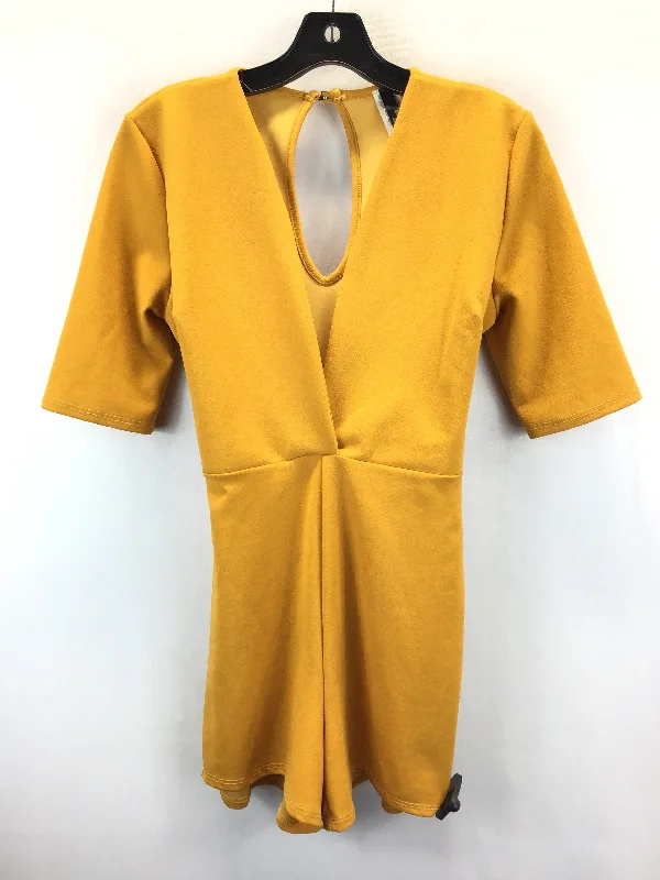 Yellow Romper Clothes Mentor, Size M