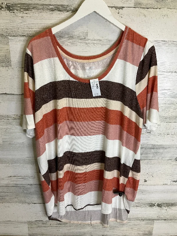 Top Short Sleeve By Maurices In Cream & Orange, Size: 2x