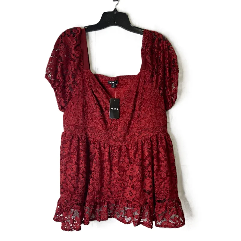 Top Short Sleeve By Torrid In Red, Size: M