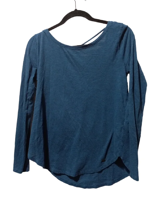 Top Long Sleeve By Hollister  Size: Xs